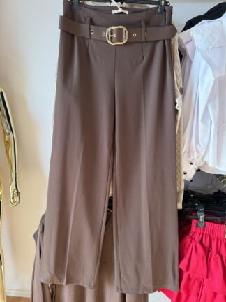 Spodnie wiskozowe z klamrą czekolada