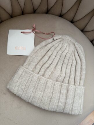 Czapka z wełną AZARA beżowa