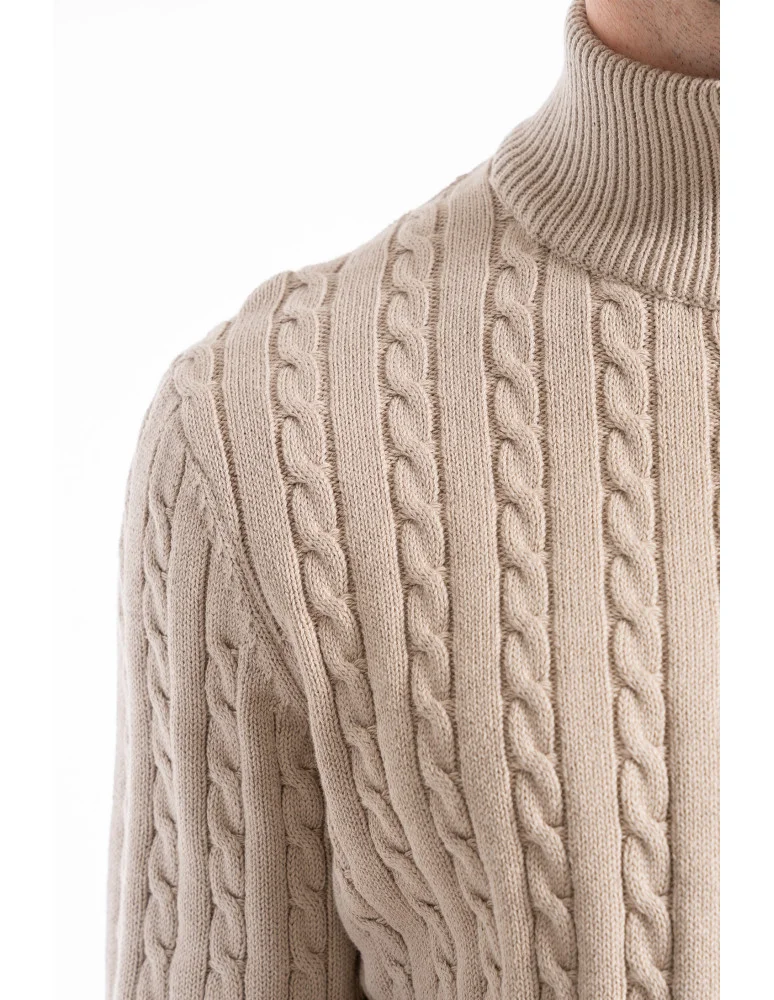 Męski sweter dzianinowy z półgolfem i zamkiem MORAJ beżowy