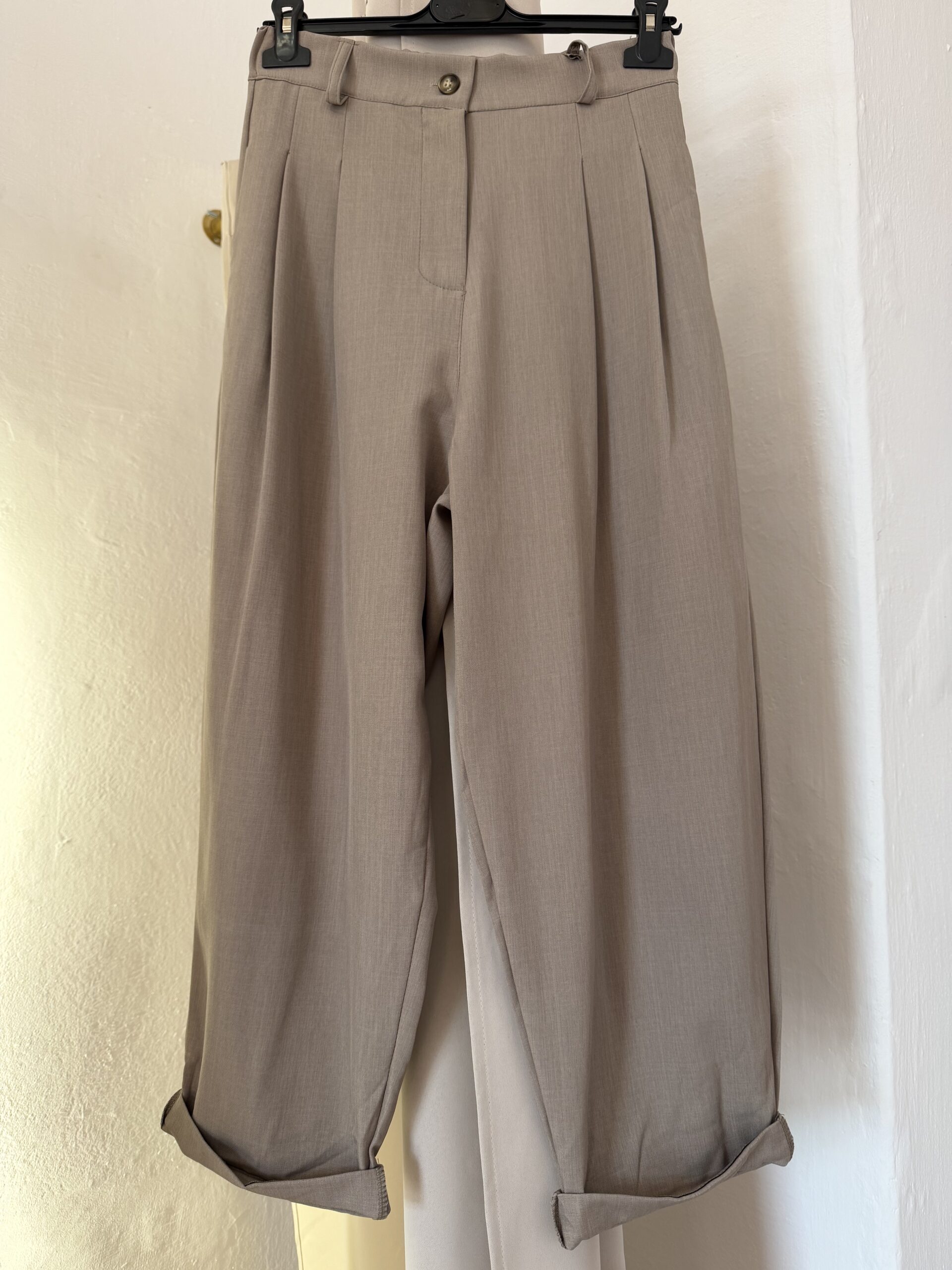 Eleganckie spodnie casual z gumką CINDY fango