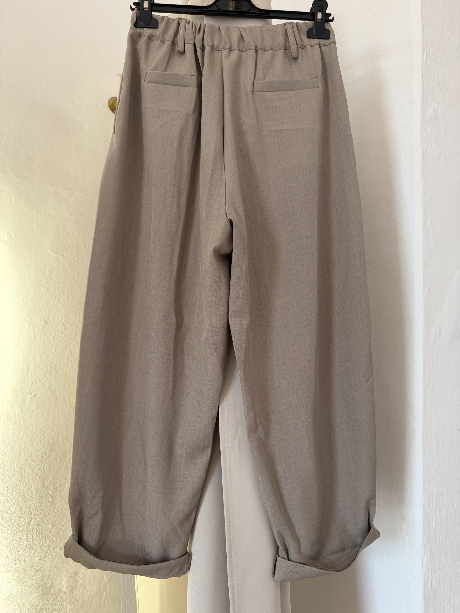 Eleganckie spodnie casual z gumką CINDY fango