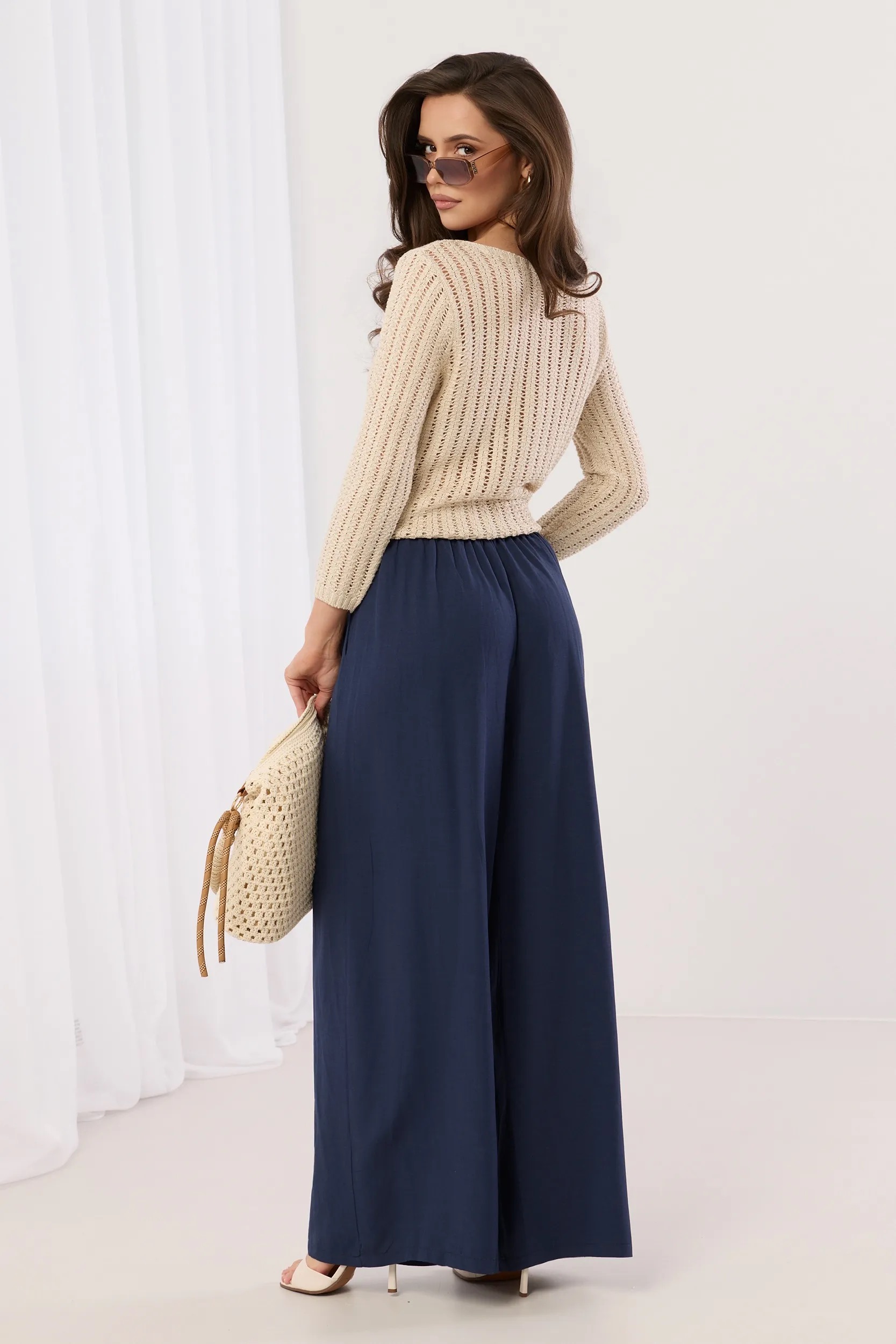 Szerokie spodnie palazzo z ozdobnym sznurkiem granatowe